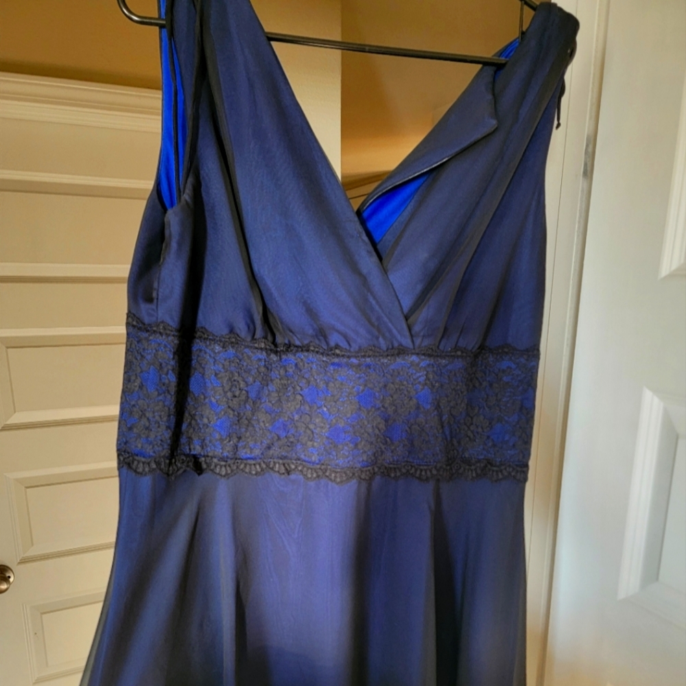 14 w womens formal gown , knee length , connected woman brand